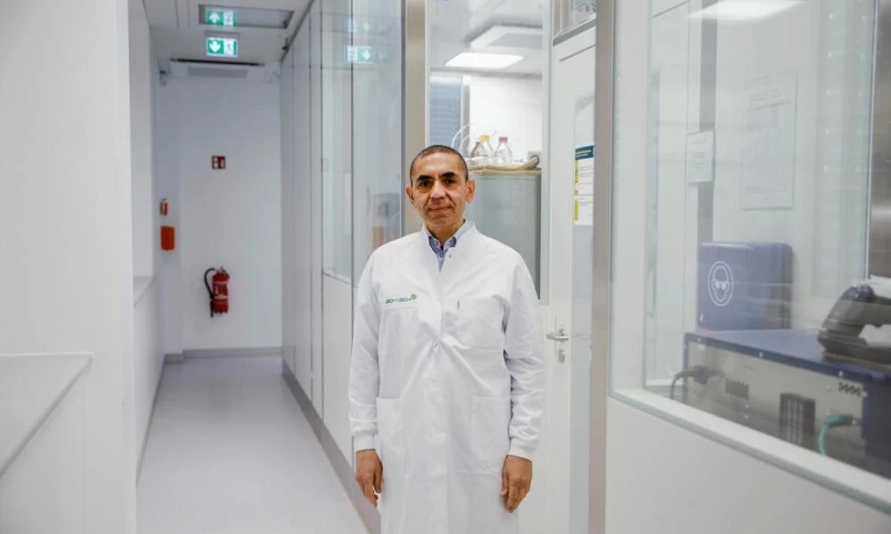 CEO BioNTech: «Ο κορονοϊός θα είναι μαζί μας τουλάχιστον για 10 χρόνια»